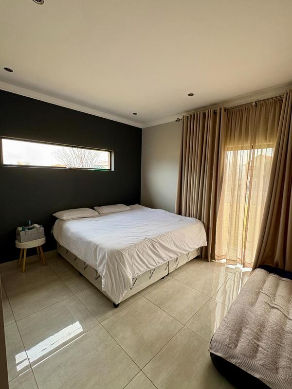 4 Bedroom Property for Sale in Hartbeespoort Rural North West